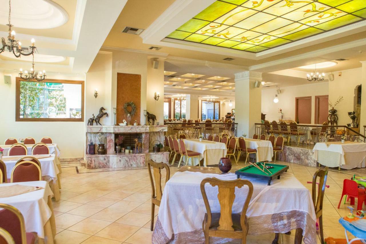 Hotel Pella Giannitsa Ngoại thất bức ảnh