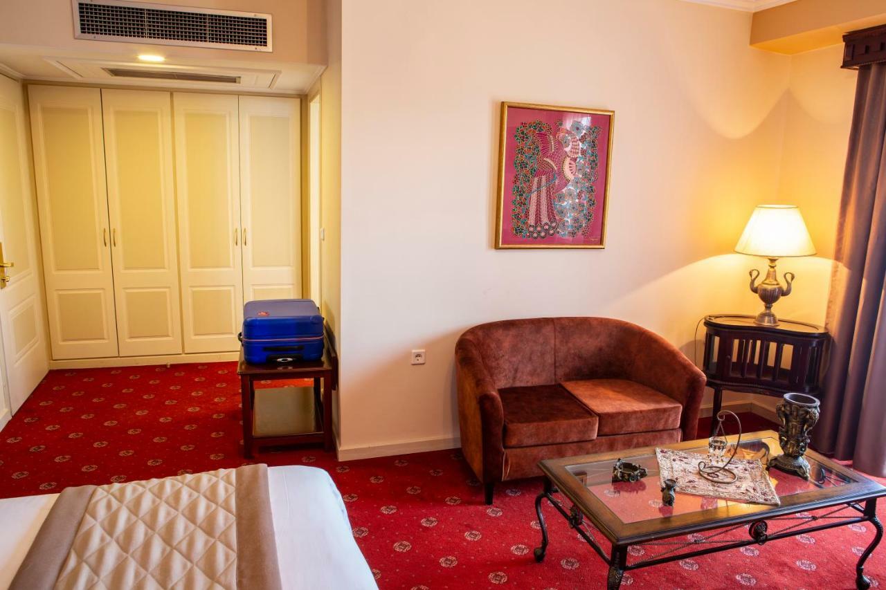 Hotel Pella Giannitsa Ngoại thất bức ảnh