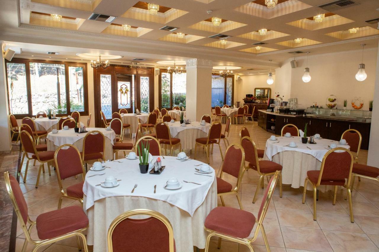 Hotel Pella Giannitsa Ngoại thất bức ảnh