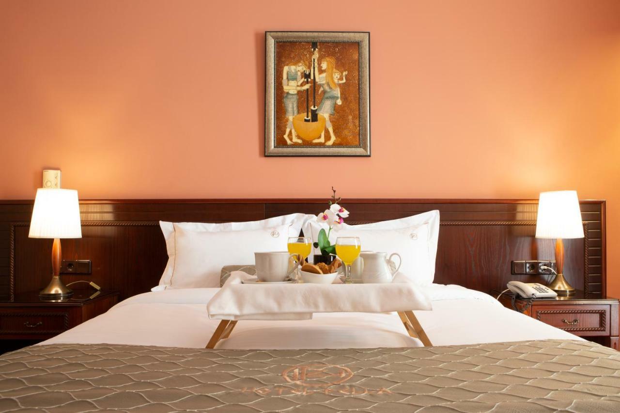 Hotel Pella Giannitsa Ngoại thất bức ảnh